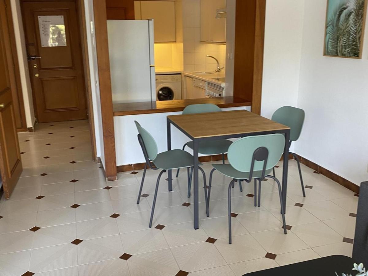 Luminoso Apartamento En Segunda Linea Playa 438 Marbella Exteriör bild